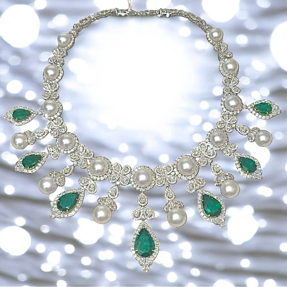 1 Emerald, Pearl and Diamond Necklace