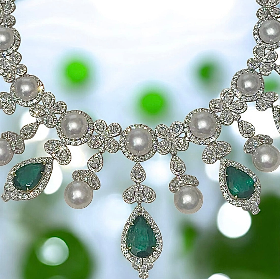 1 Emerald, Pearl and Diamond Necklace