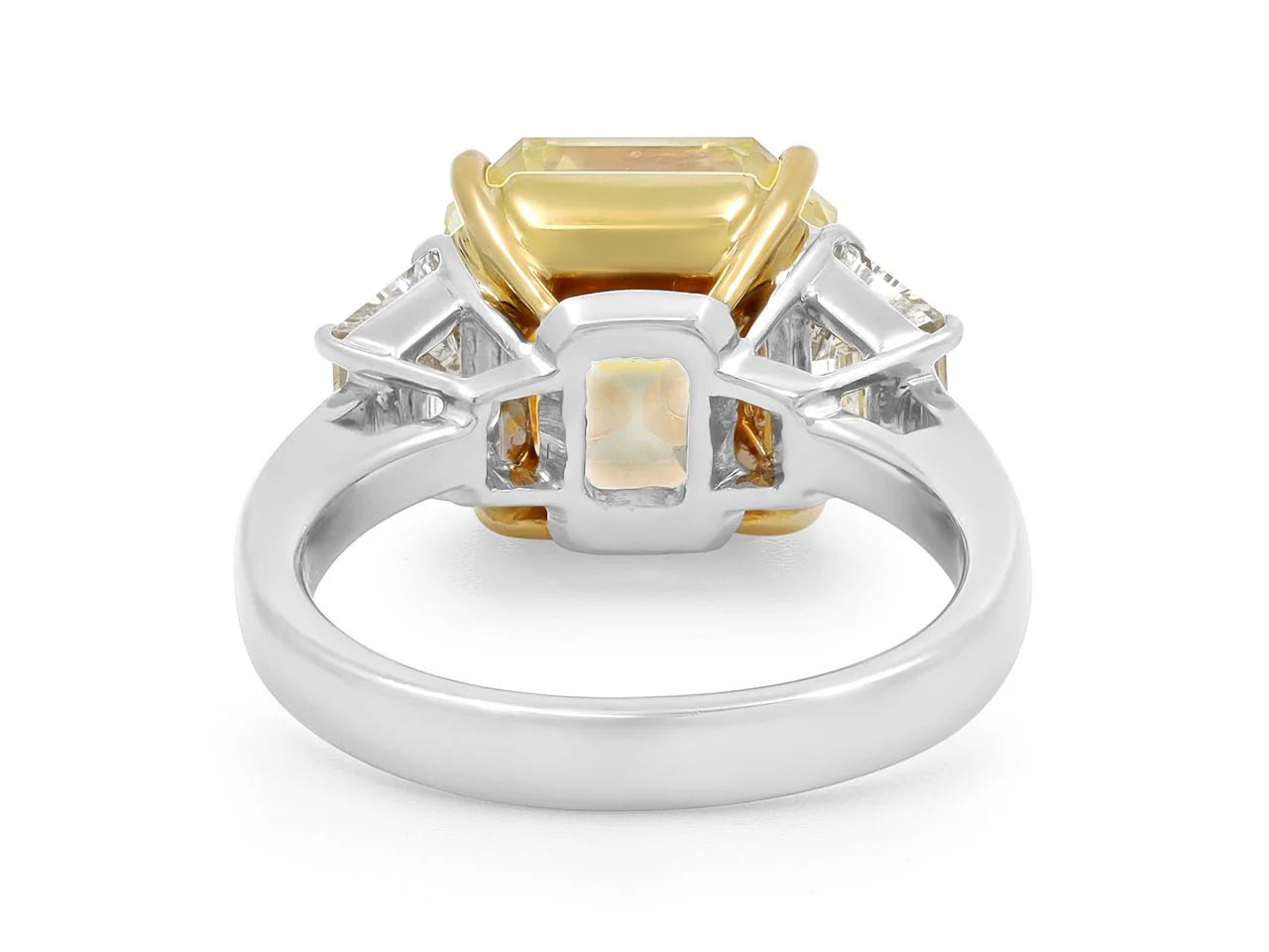 1 _ 8.17 Carats Asscher-Cut Fancy Intense Yellow Earth-mined Diamond Ring, in 950 Platinum