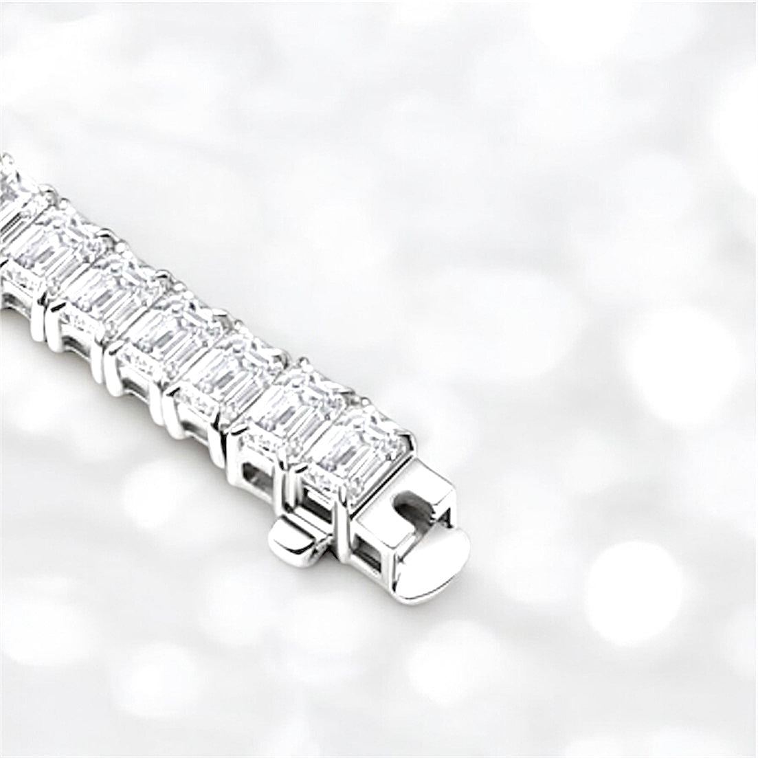 14 Carats Diamond Emerald Cut Tennis Bracelet, 14K white gold, 7 inch