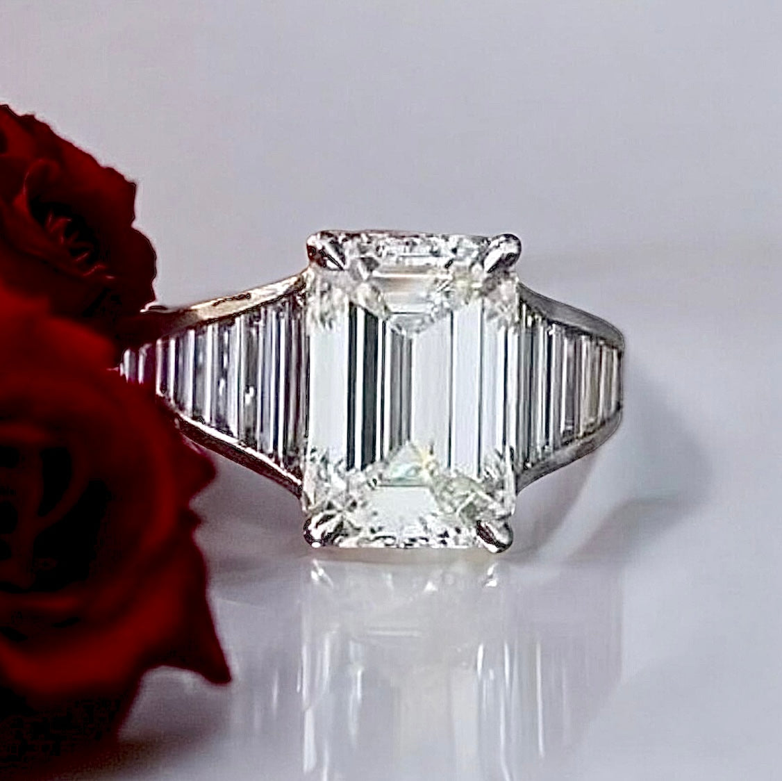 7.28 Carats Emerald Cut Diamond ring in 950 Platinum